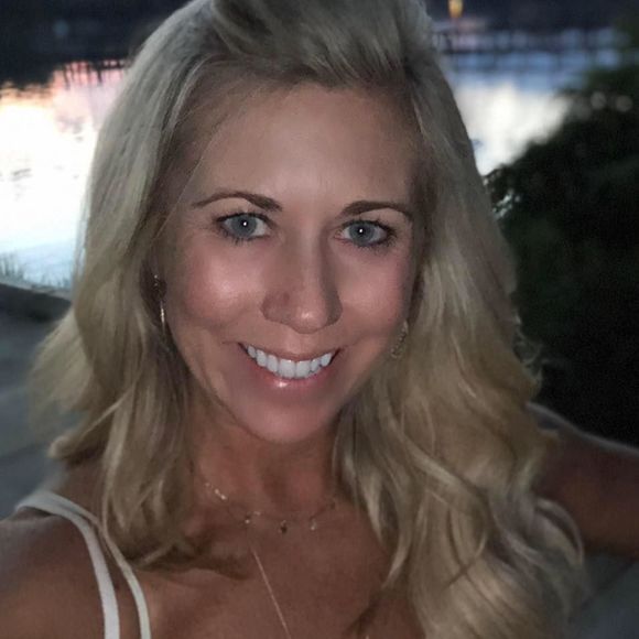 Meet your Posher, Danna - Picture 1 of 1